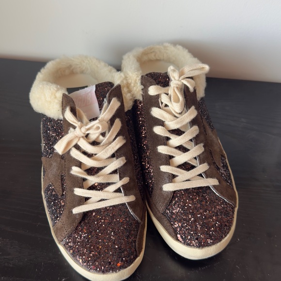Golden Goose Super-Star Sneakers - Picture 1 of 5